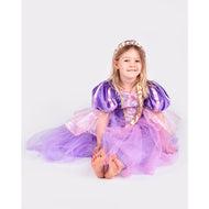 Prinsessklänning i lila med fläta 122-128 cl 6-8 år