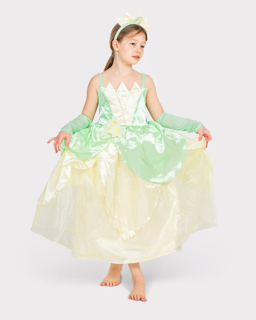 Prinsessklänning ljusgrön med tillbehör 122-128 cl 6-8 år