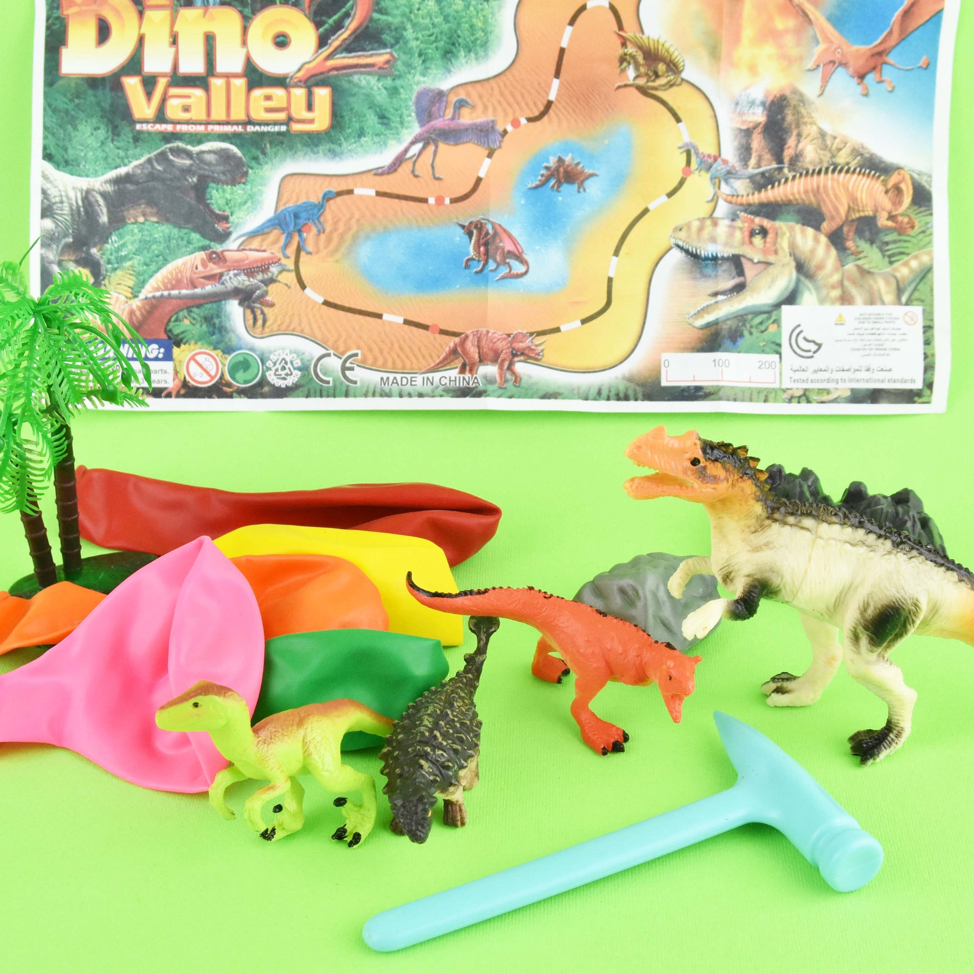 Dinosaurievärld med utgrävningsis-kit 16cm