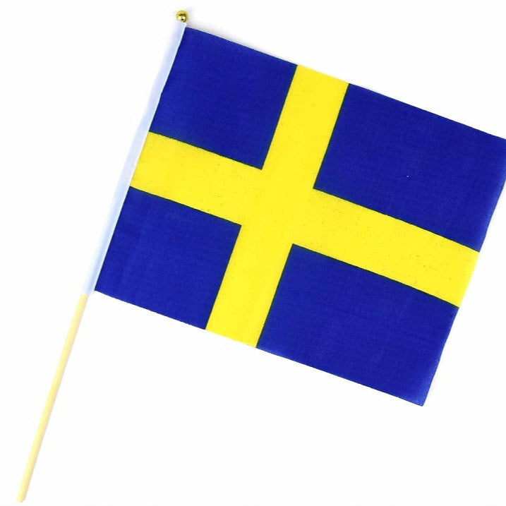 Små Svenska Flaggor – 4 st För Dekoration