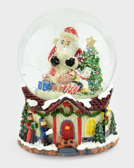 Glittrande snöglob med tomte