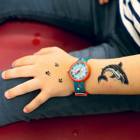 Superhjälte Barnklocka – Turkos & Orange Armband
