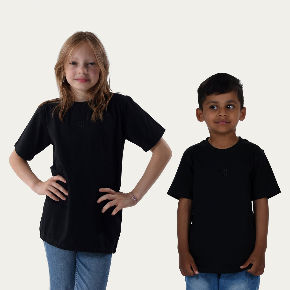 T-shirt Black – Stilfull och bekväm design