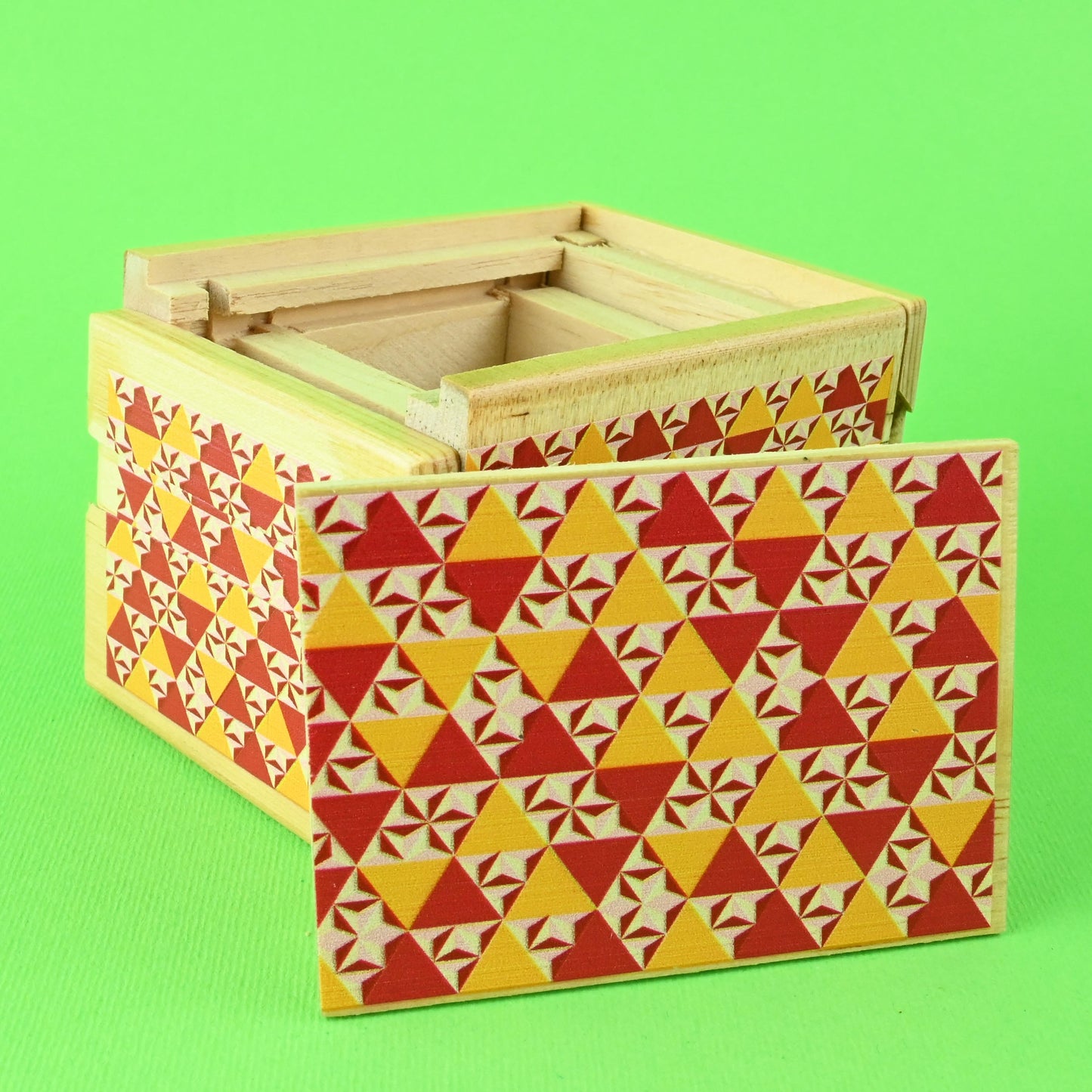 Japansk pussellåda 8x6cm